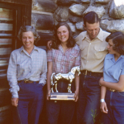 34 rodeo competitive