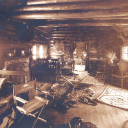 5_main cabin